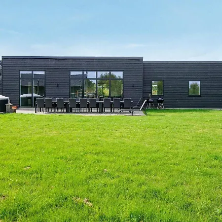 14 Person In Holiday home *
